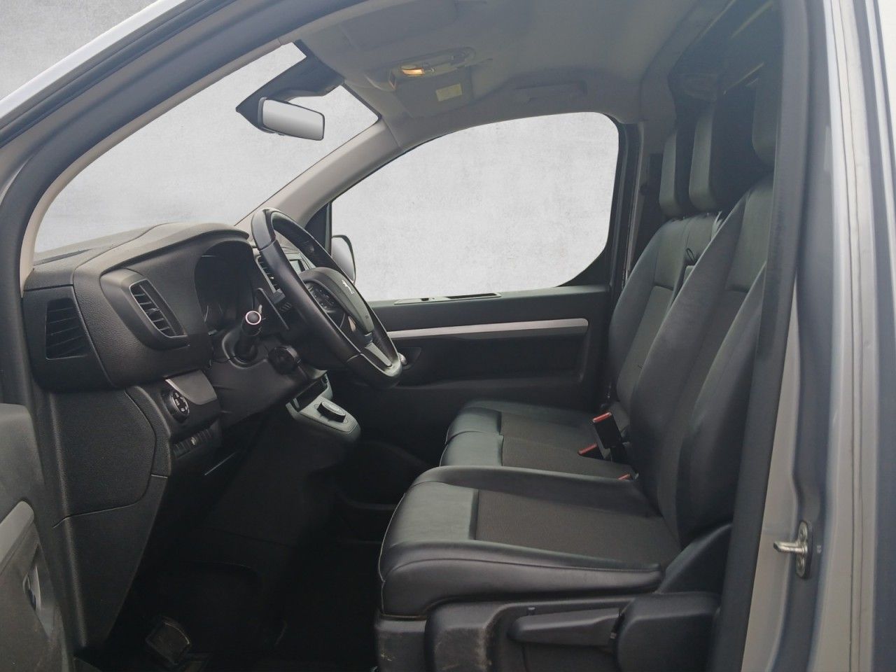 Fahrzeugabbildung Peugeot Expert Kasten Asphalt Sport Edition L2 / M