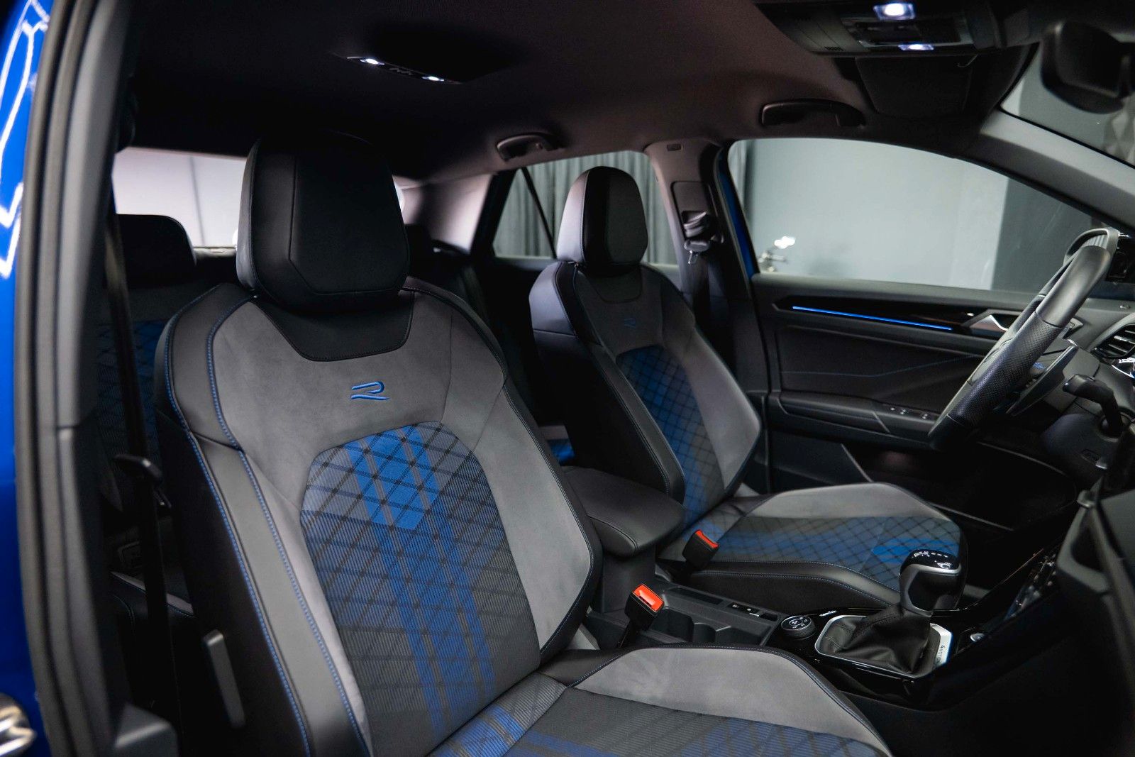 Fahrzeugabbildung Volkswagen T-Roc R 4Motion Black Design *ACC*Matrix*DAB+*