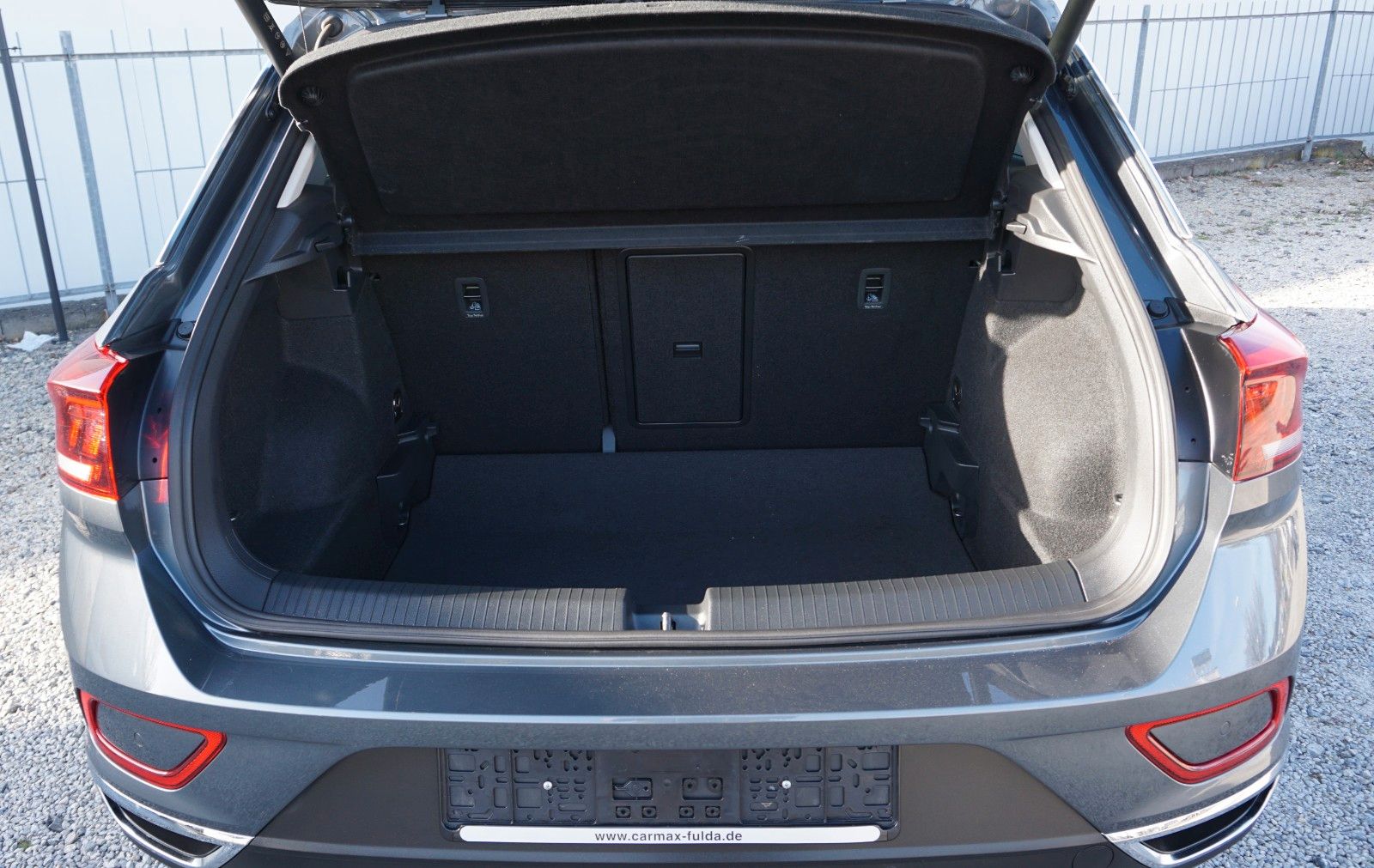 Fahrzeugabbildung Volkswagen T-Roc Style, Kamera, Navi, AHK, LED, IQ.Drive+WR