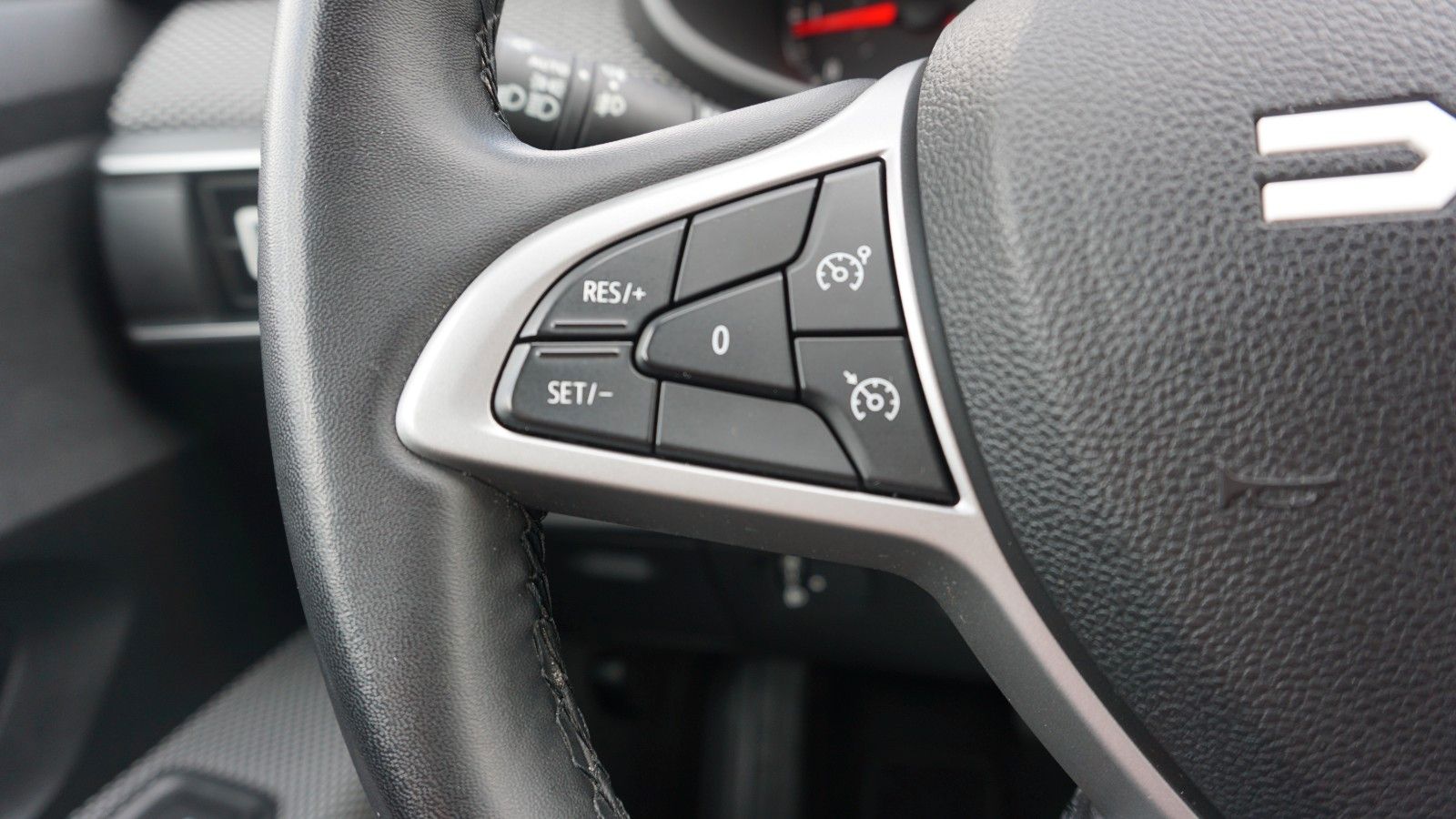 Fahrzeugabbildung Dacia Sandero III Expression, Kamera, Navi, Garantie !