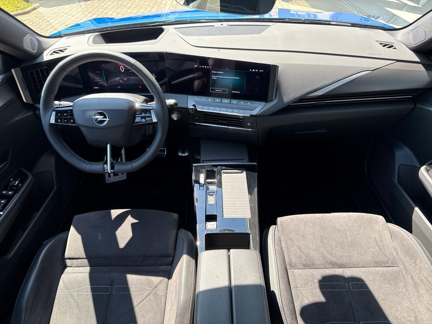 Opel Astra Electric GS El. Panodach Navi Digitales Co