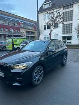 BMW X1 118d xDrive  M Sport Shadow Line - BMW 1er Reihe mit Diesel-Antrieb: Geländewagen