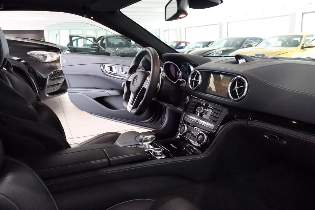 Mercedes-Benz SL 63 AMG