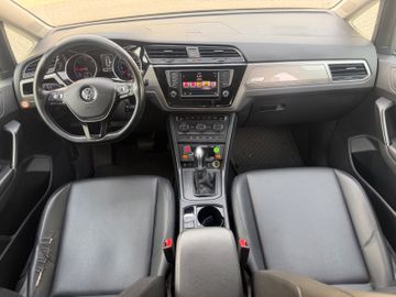 Volkswagen Touran - 7