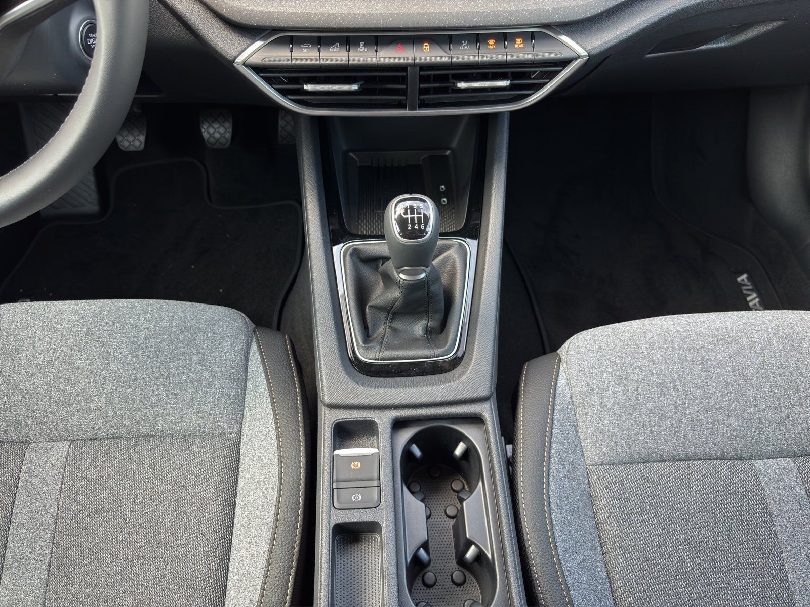 Fahrzeugabbildung SKODA Octavia Combi Tour 1,5 TSI 110 kW