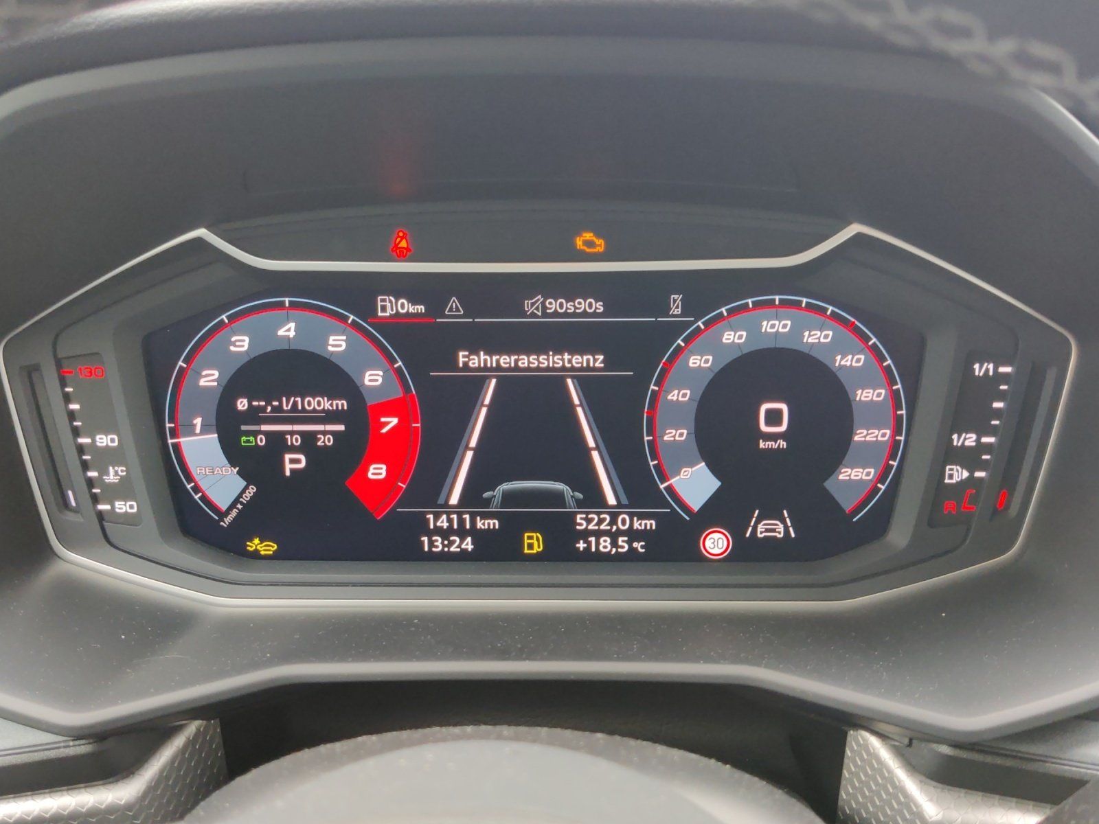 Fahrzeugabbildung Audi A1 allstreet 35 TFSI Kamera,LED,Navi,PDC,SHZ,LM