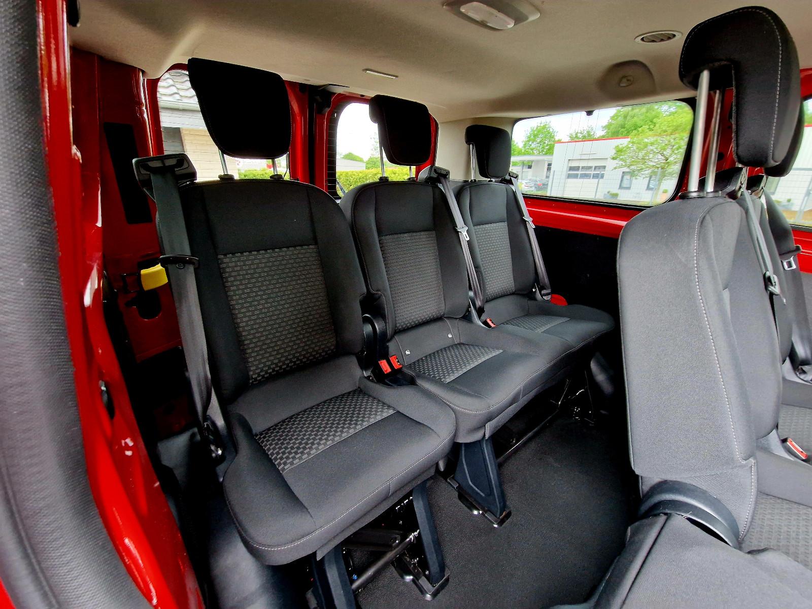 Ford Transit Custom Kombi 320 L1 (9-Sitzer, 2x Klima)