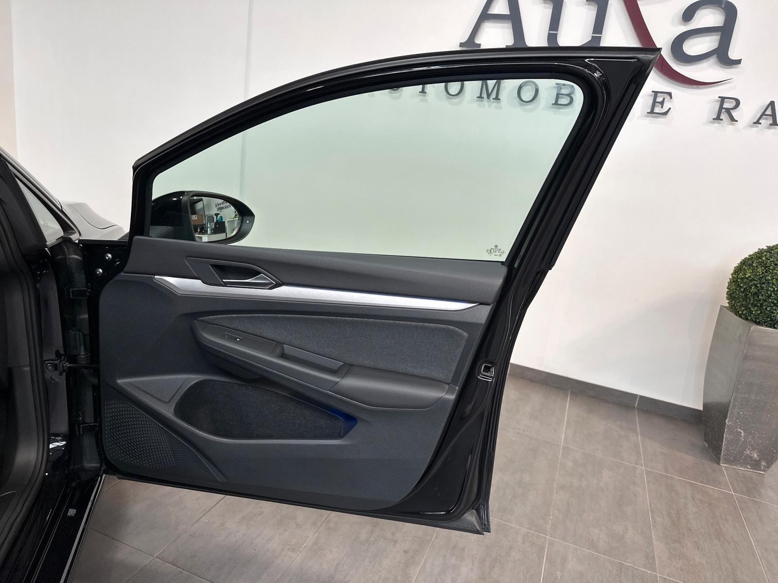 Volkswagen Golf 2.0 TDI DSG Life NAV+LED+PANO+AHK+STHZ+HUD, миниатюра 7