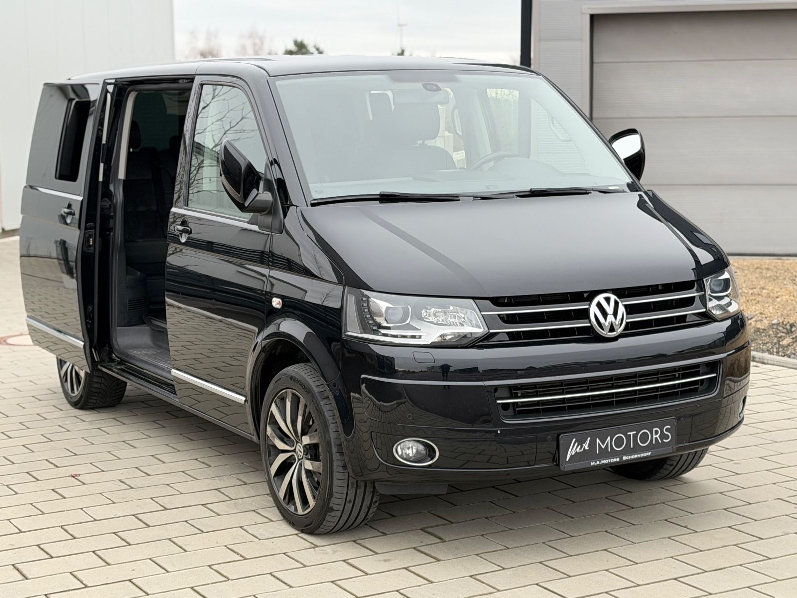 VW T5/2.5TDI/4MOTI/MULTI/HIGHLINE/2xEL.SCHT/AHK/RFK