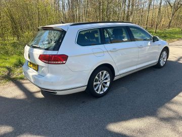 Volkswagen Passat Variant - 4
