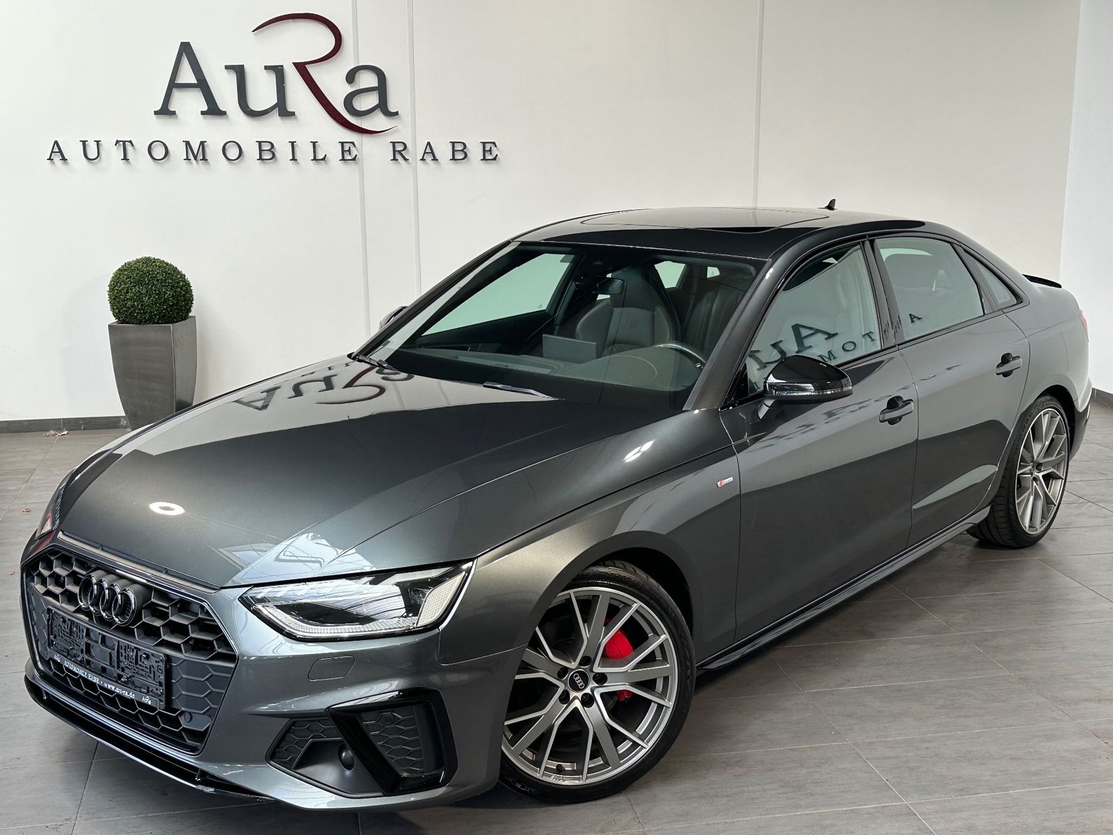 Fahrzeugabbildung Audi A4 40 TDI S-Line Black NAV+LED+PANO+AHK+KAM