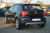 Volkswagen Polo 1.4 TDI CrossPolo Xenon Navi DAB PDC STHZ - Volkswagen Polo mit Diesel-Antrieb: Sitzheizung, Limousine