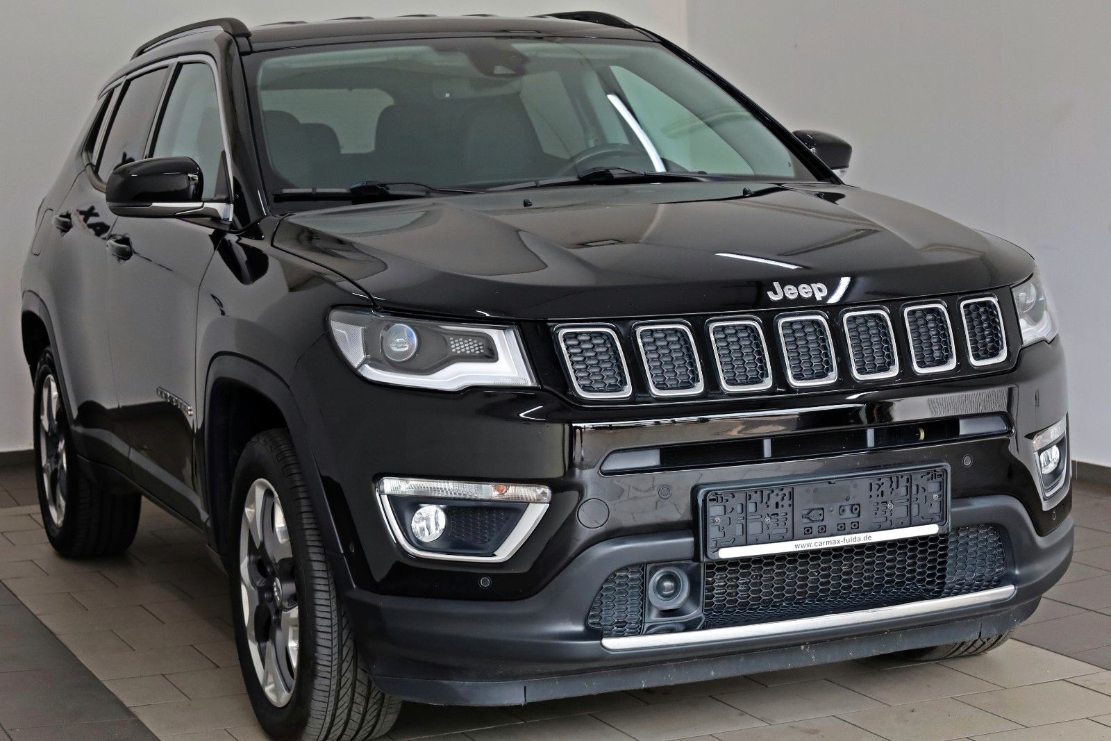 Fahrzeugabbildung Jeep Compass Limited 4WD T.Leder,Navi,LED,Apple Car.