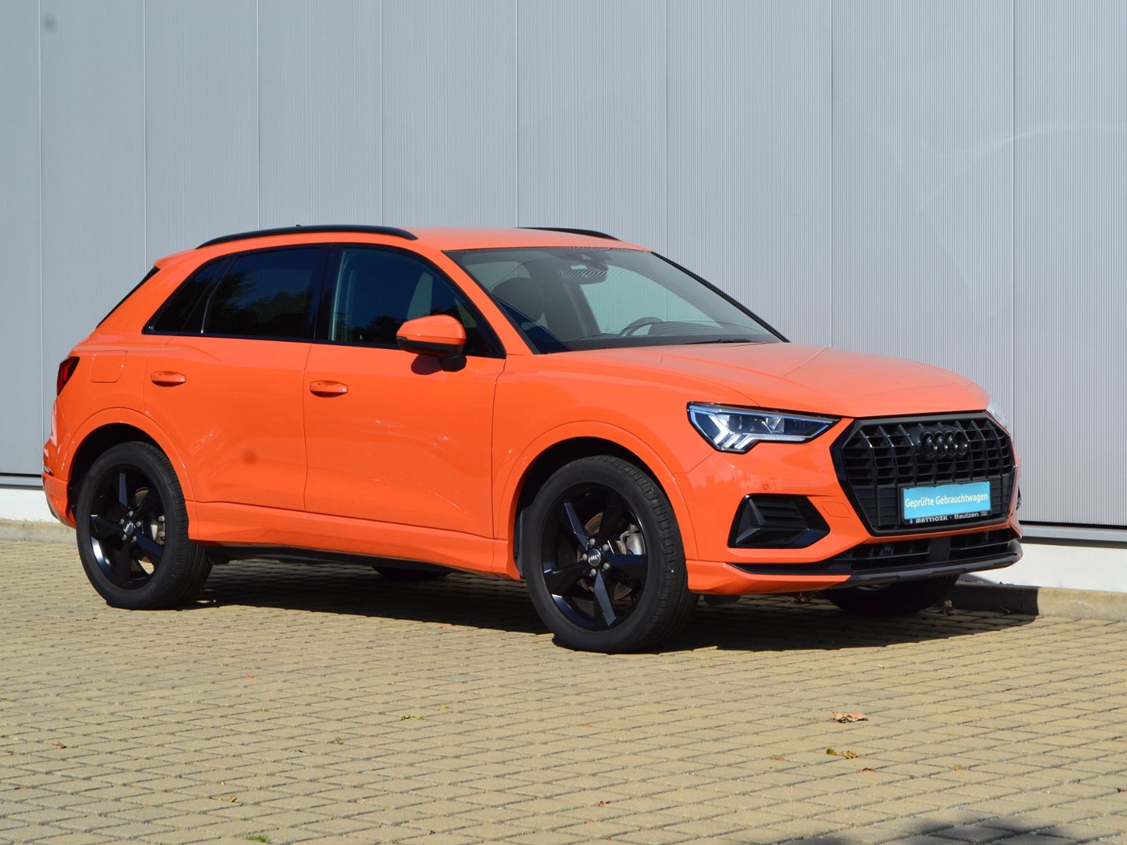 Q3 35 TFSI S-tronic Advanced OPTIK-SW/AHK/LED/18