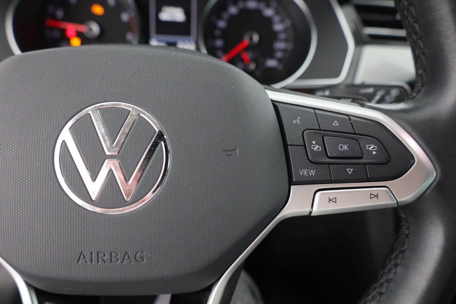 Volkswagen Passat Variant 1.5 TSI DSG Business LED Navi ACC foto 16
