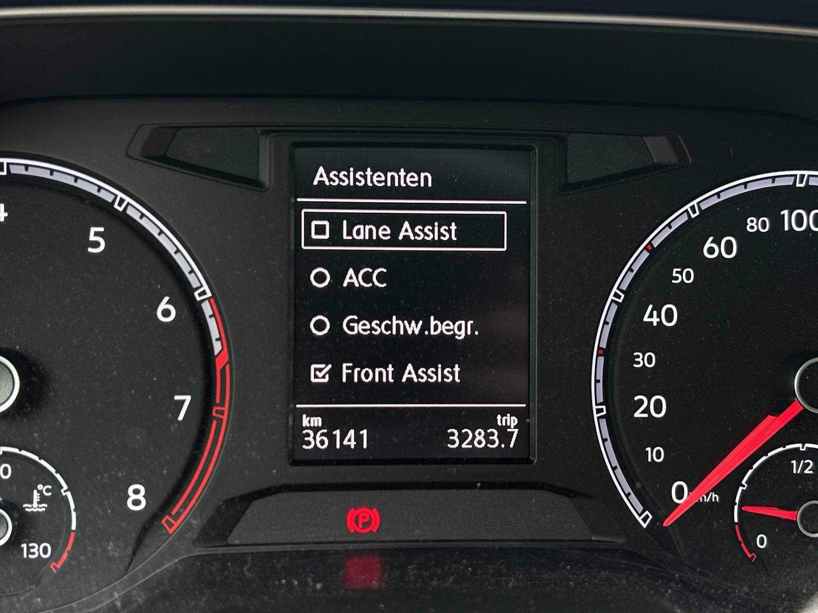 Fahrzeugabbildung Volkswagen T-Roc TSI United DSG LED Navi ACC AHK RFK SH