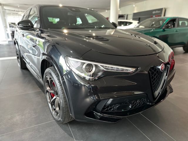 Alfa Romeo Stelvio Quadrifoglio* AKRAPOVIČ!!!!