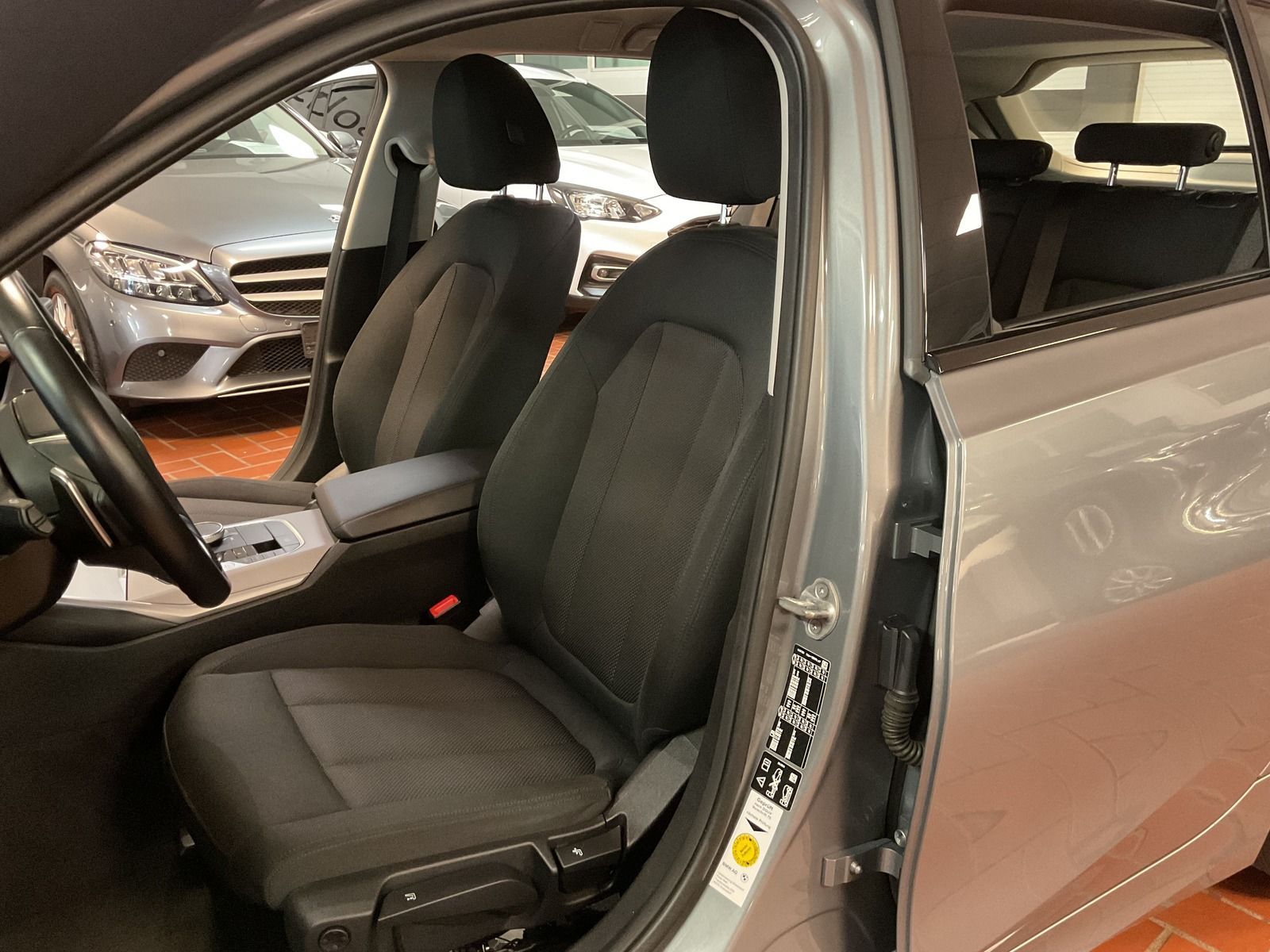 BMW 320 d xDrive Touring LED,Live Cockpit,Allrad foto 14