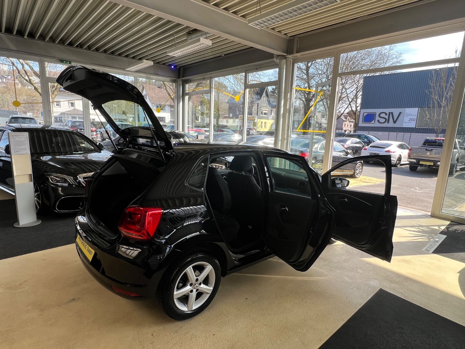 Fahrzeugabbildung Volkswagen Polo V Comfortline BMT *BLUETOOTH*TEMPOMAT*