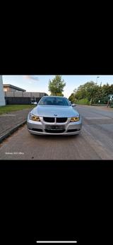BMW 320D E90 Automatik - BMW 320 aus 2008: 320d