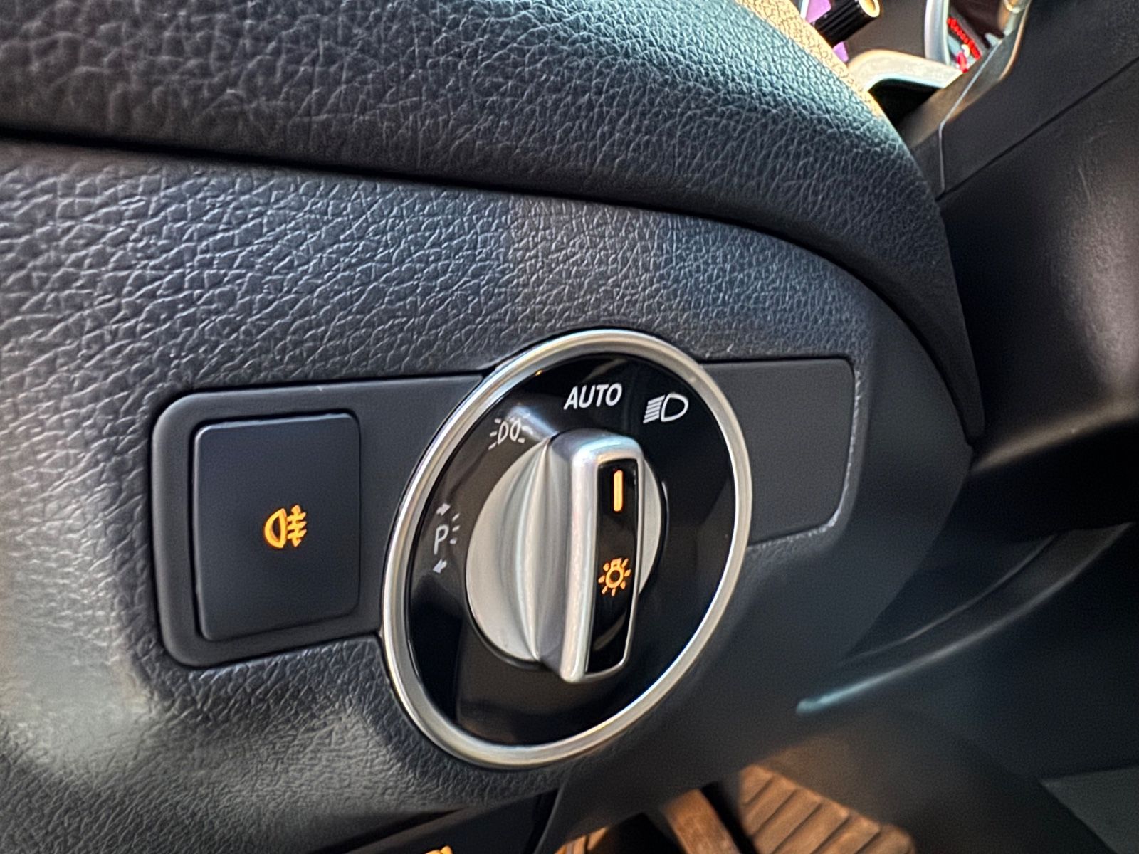 Fahrzeugabbildung Mercedes-Benz CLA 180*PANO*LED*CARPLAY*CAM*NAVI