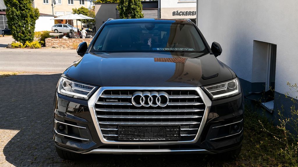 Image of Audi Q7