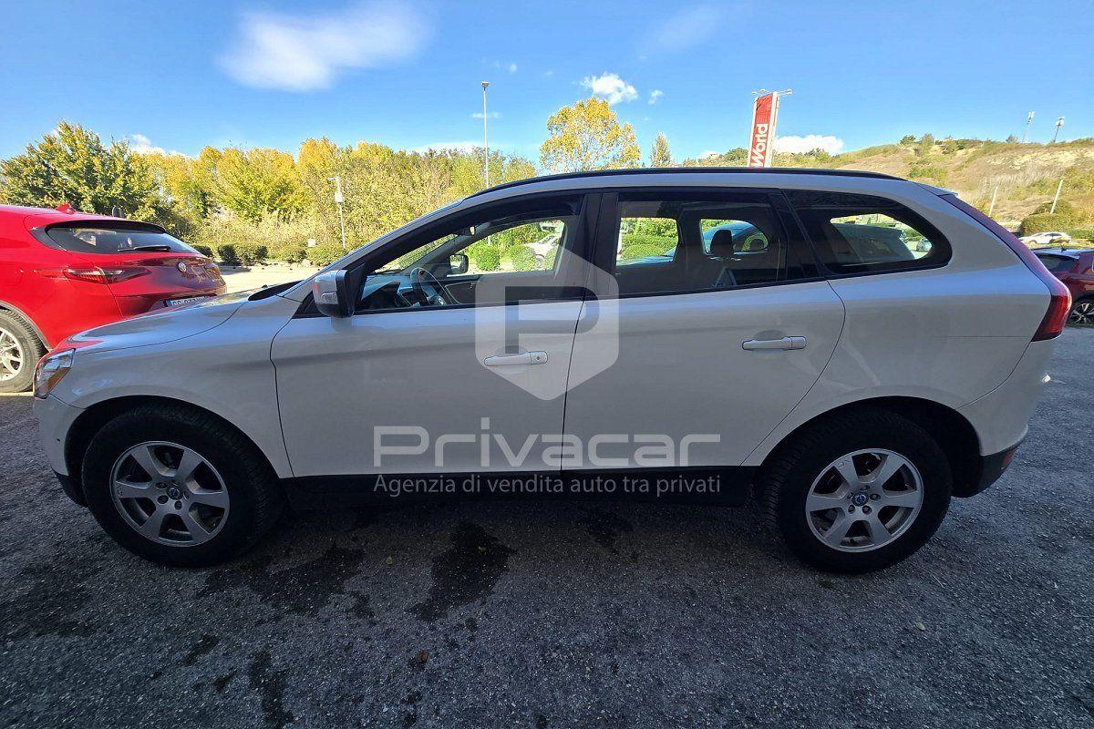 Volvo XC60 2011 — photo 8