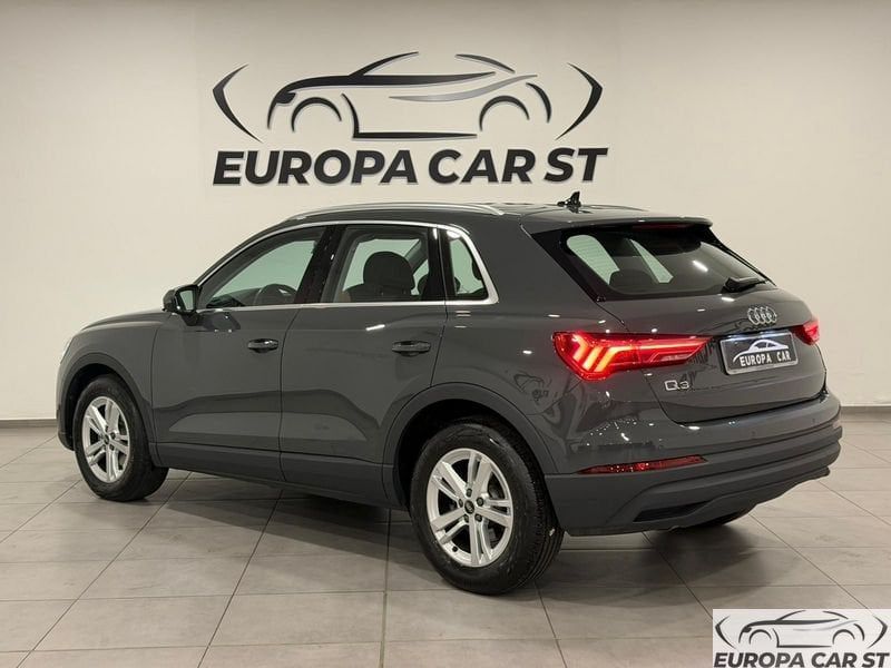 Audi Q3 2.0 35 TDI S Tronic imagem 3