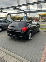 Opel Signum 2.2 Direct (Facelift) - Opel Signum mit Benzin-Antrieb: Kombi, Automatik, 2.2