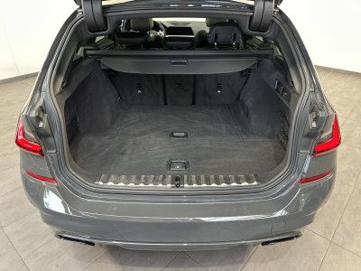 Fahrzeugabbildung BMW M340d Touring xDrive NAV+LASER+AHK+HUD+PANO+360°