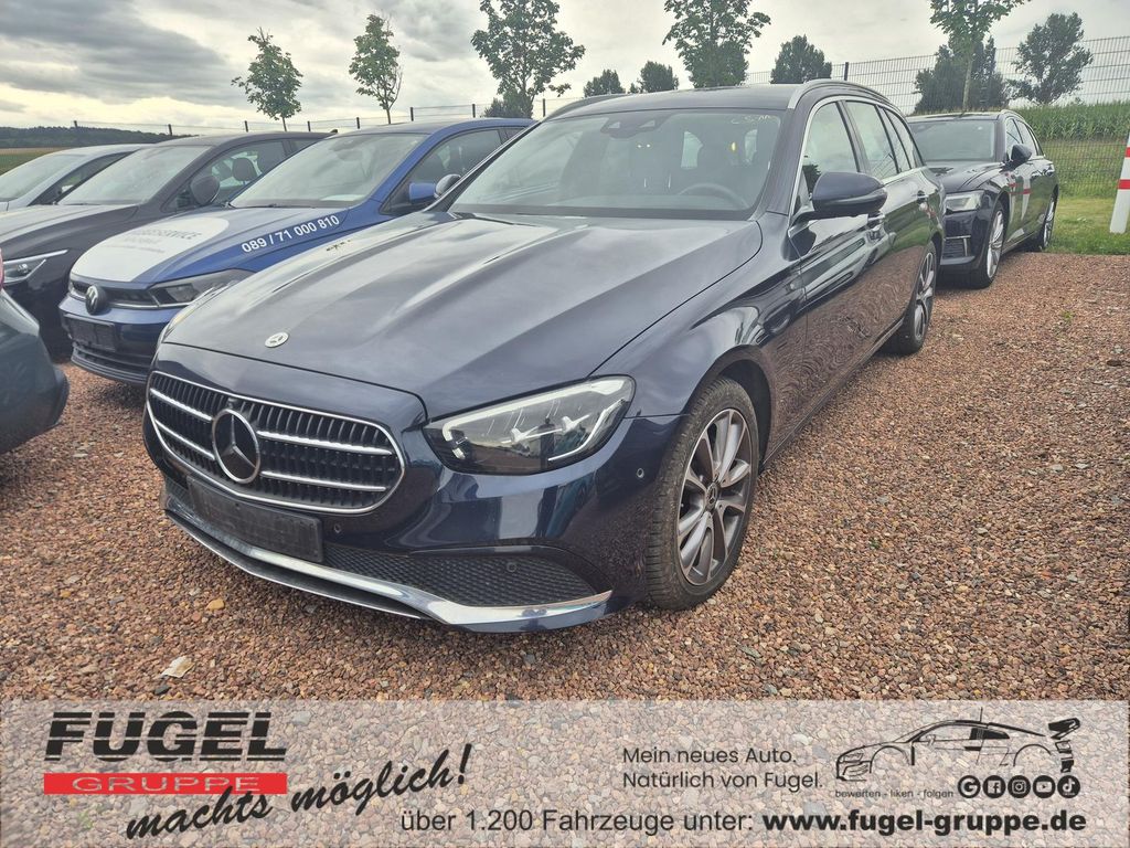 Image of Mercedes-Benz E 300
