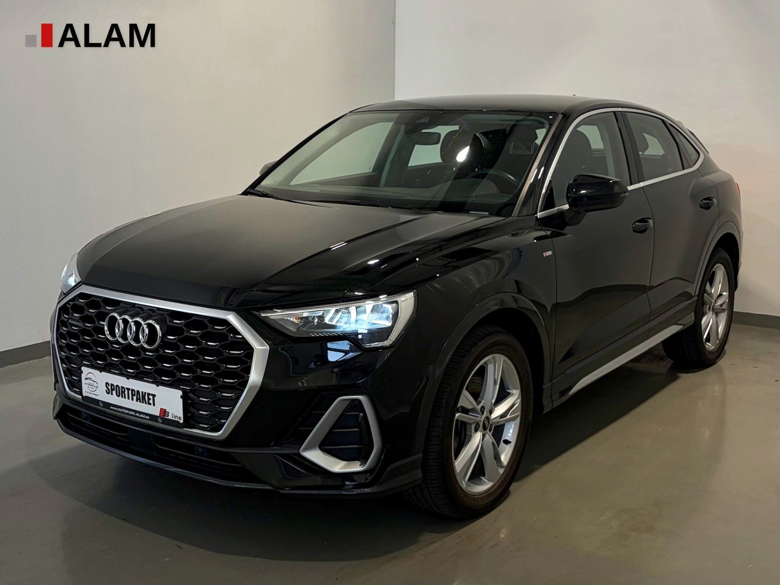 Audi Q3 SB 40 TDI quattro S line ACC AHK LED RFK ViCo foto 2