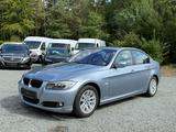 BMW 318*SHZG*KPPL NEU*2HAND*2ZONENKLIMA - blaue BMW 318