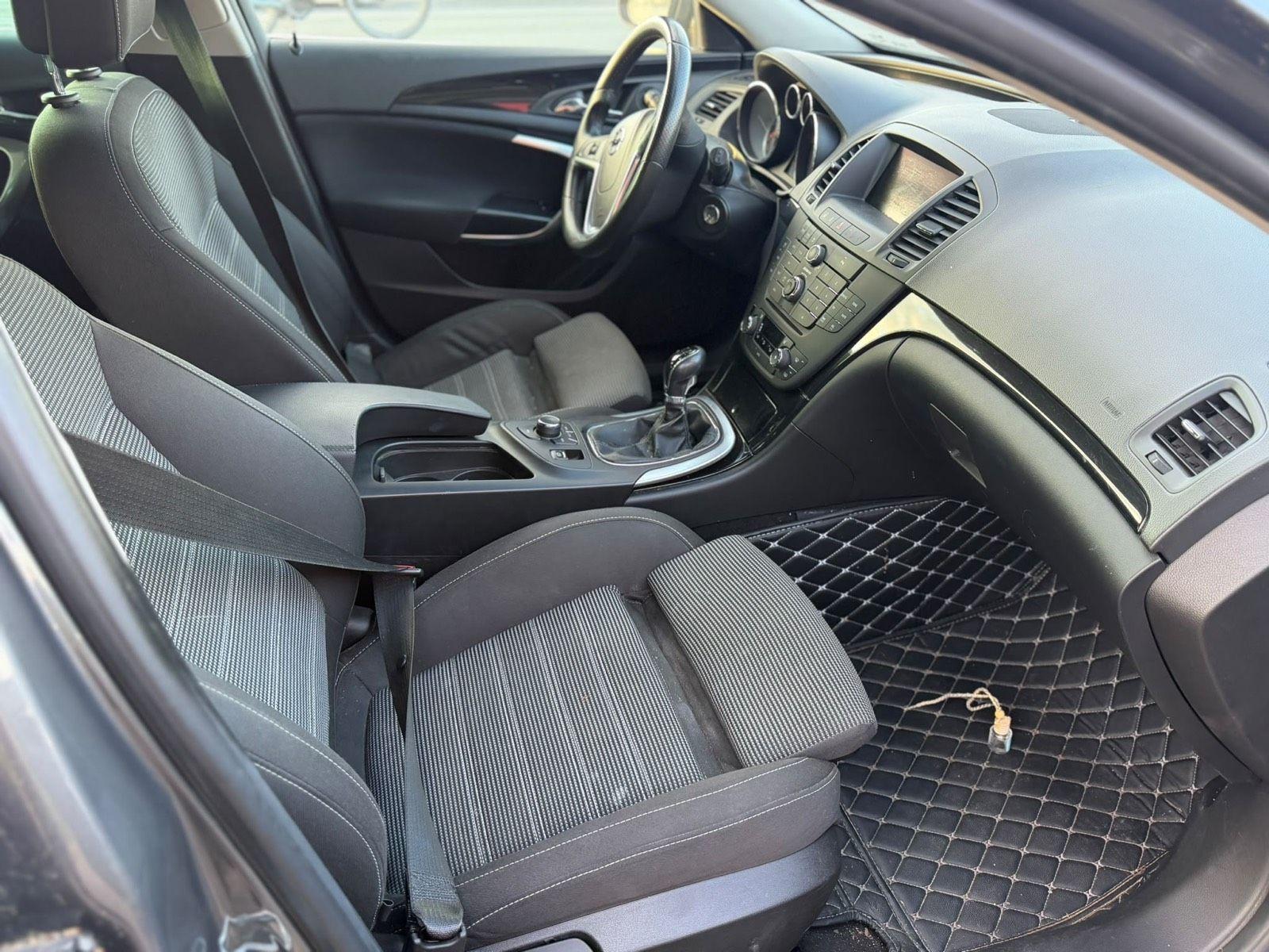 Opel Insignia 2010 — photo 5