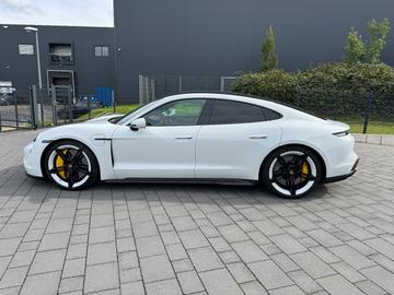 2020 Porsche TAYCAN 照片 5