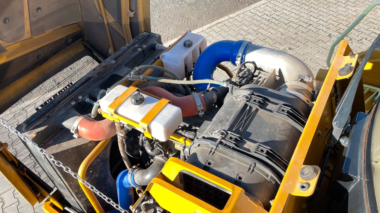Fahrzeugabbildung Hydrema 922F / Dumper / 6x6 / Straßen Zulassung