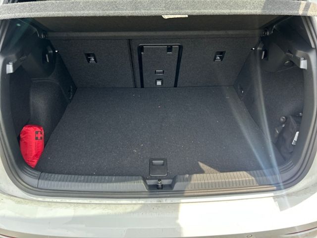 Fahrzeugabbildung Volkswagen Golf GTE MATRIX-LED HUD AREA VIEW DCC TRAVEL ASS