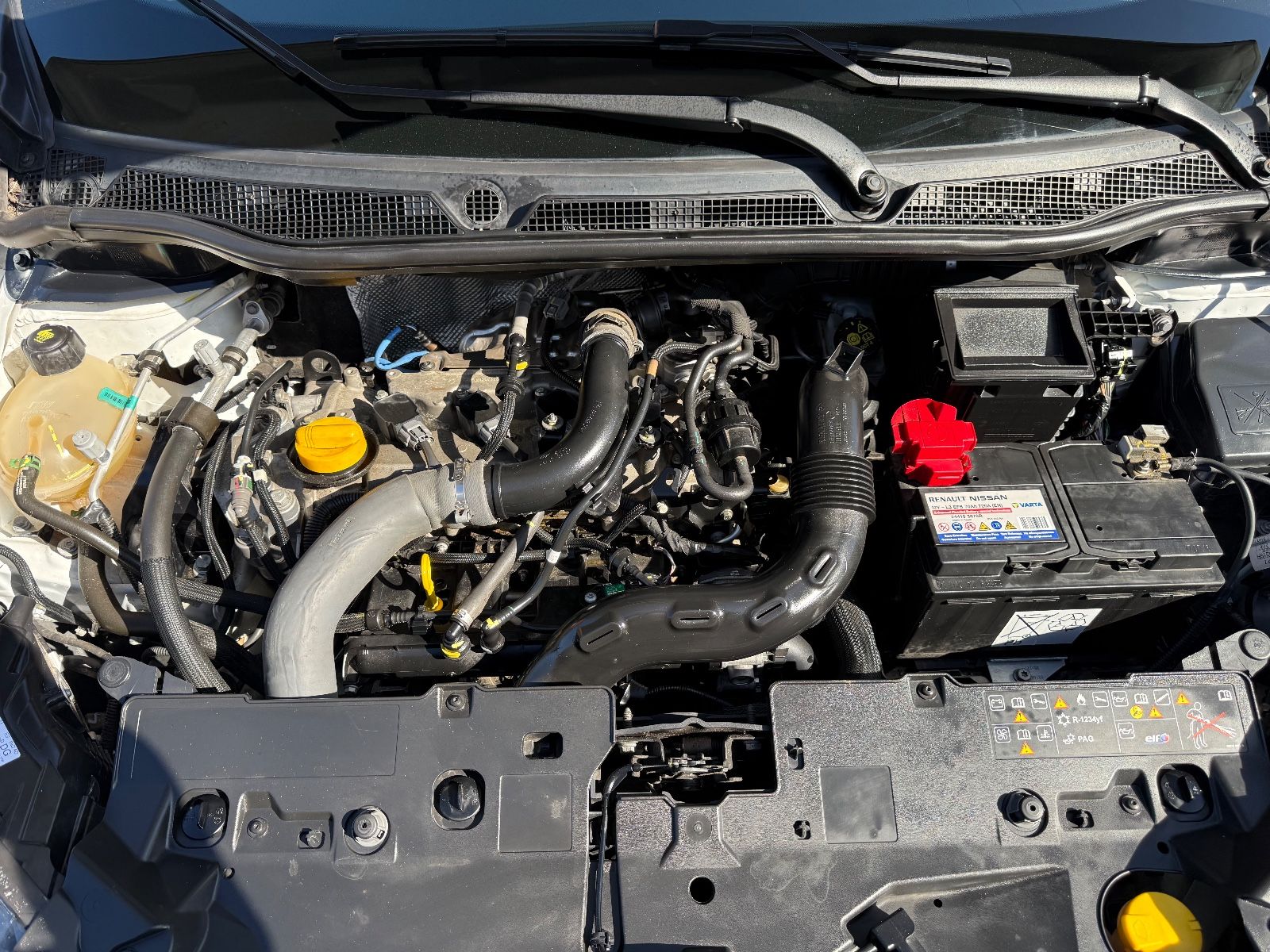 Fahrzeugabbildung Renault Captur BOSE Edition NAVI LED KAMERA AUTOMATIK