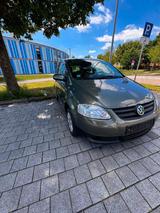 Volkswagen Fox mit 1.2-Benzinmotor, geringer Verbrauch - Volkswagen Fox in Stuttgart