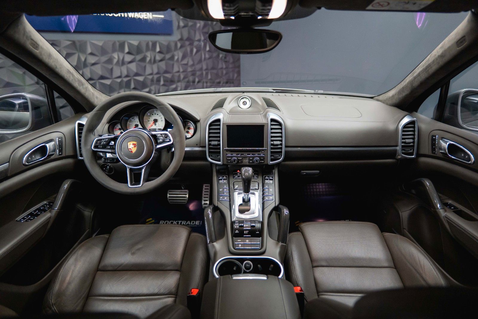 Fahrzeugabbildung Porsche Cayenne S Sport-Design Paket Carbon KERAMIK *LED