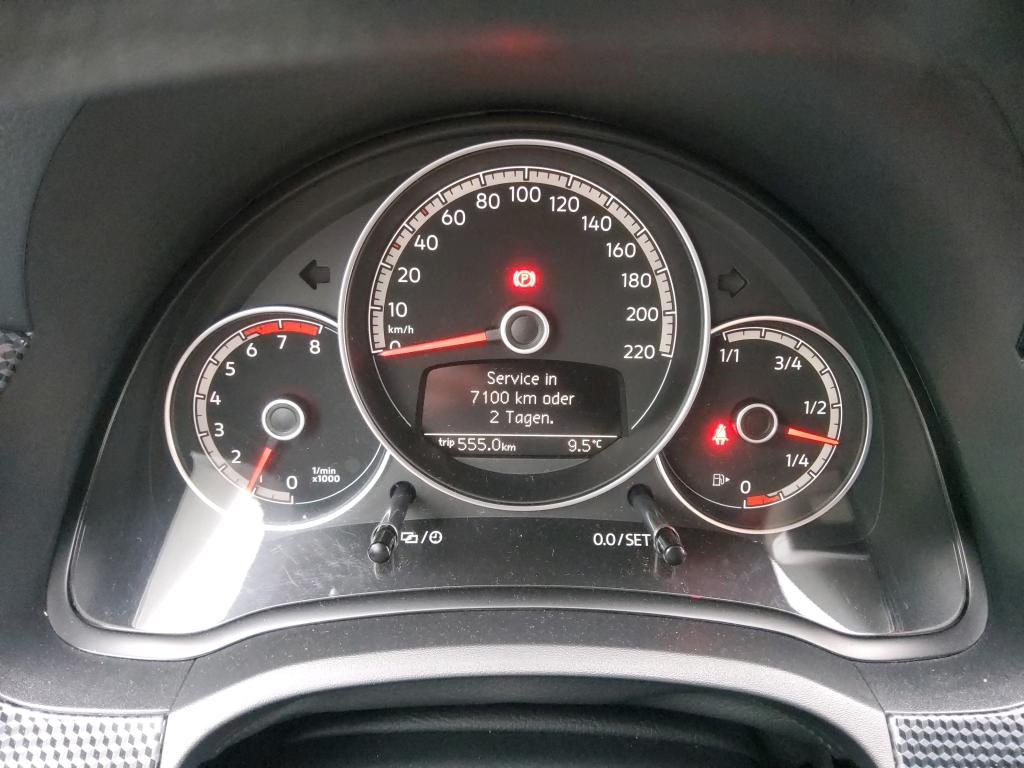 Fahrzeugabbildung Volkswagen up! 1.0 Basis Klima DAB GRA RFK