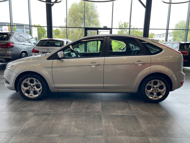 Ford Focus Lim. Aut. *SPORTSITZE*SHZ.*TÜV0826*KLIMA