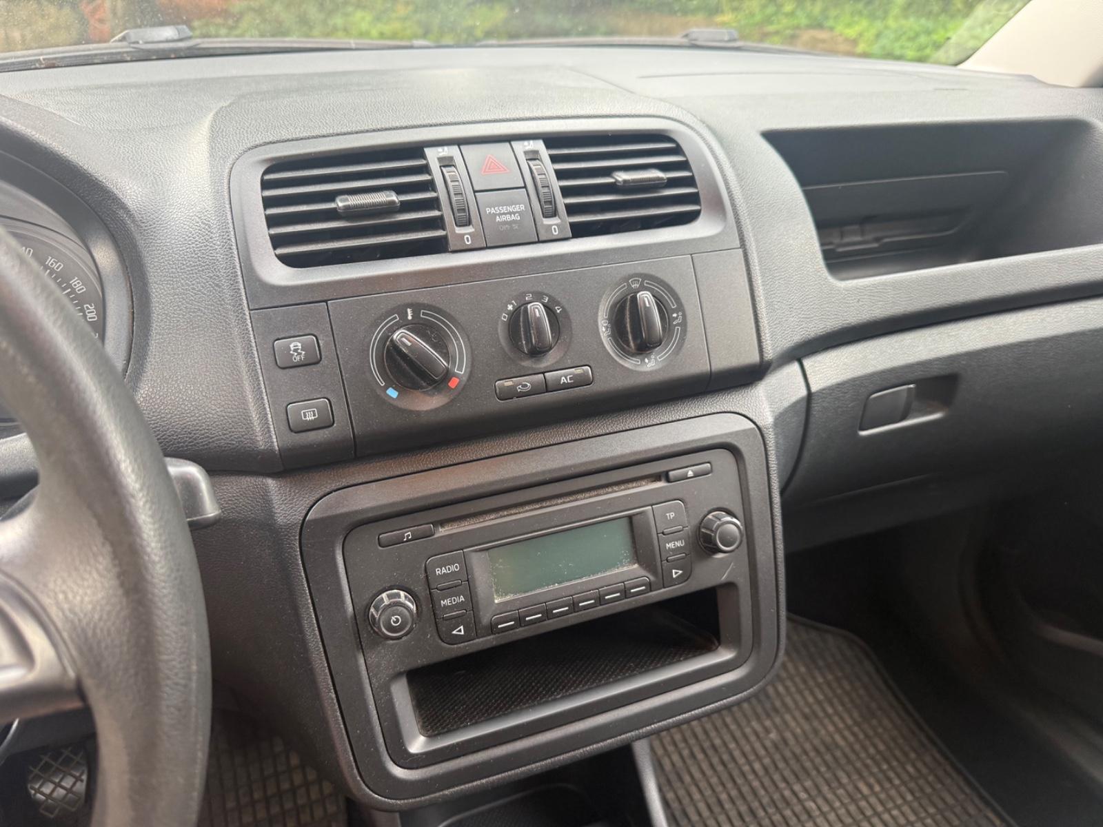 Skoda Roomster 2013 — photo 14