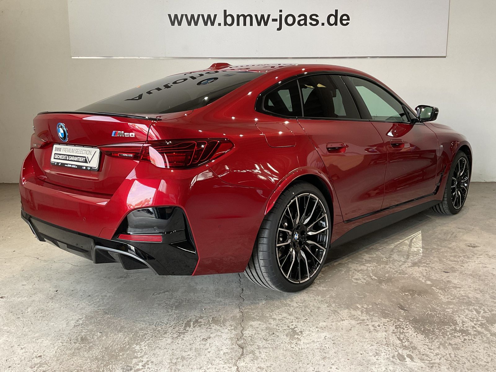 Fahrzeugabbildung BMW i4 M60 |Glasdach |M Sportpaket Pro |20" M LMR