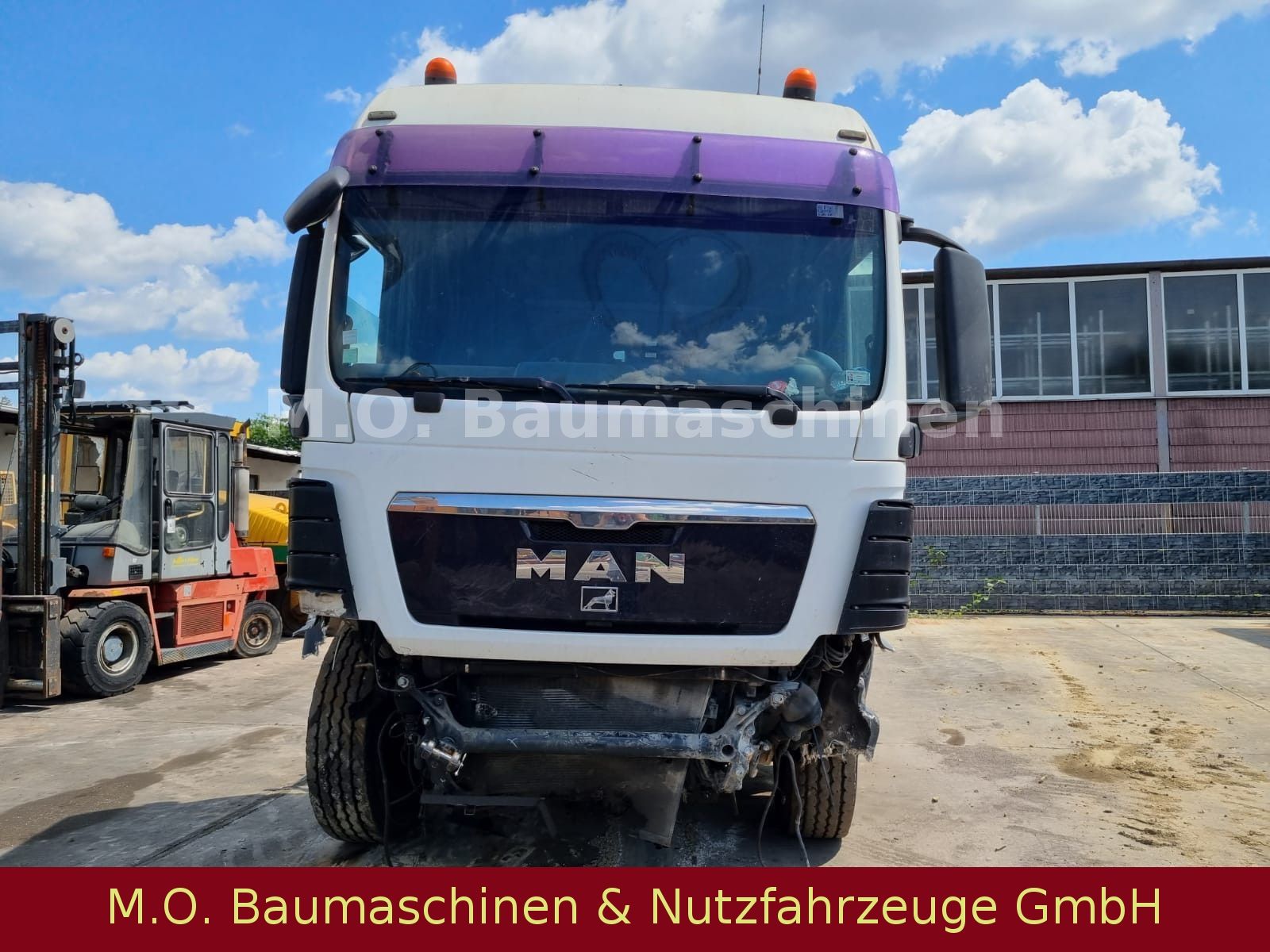 Fahrzeugabbildung MAN TGS 18.440 BLS-TS / 4x2 / AC /Unfall