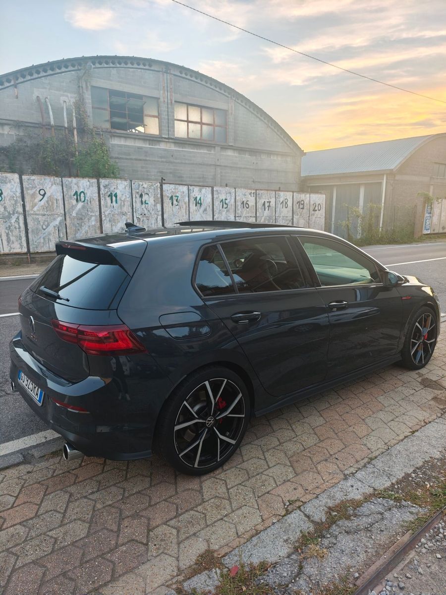 Volkswagen Golf GTI 8 491cv full 21' imagem 3