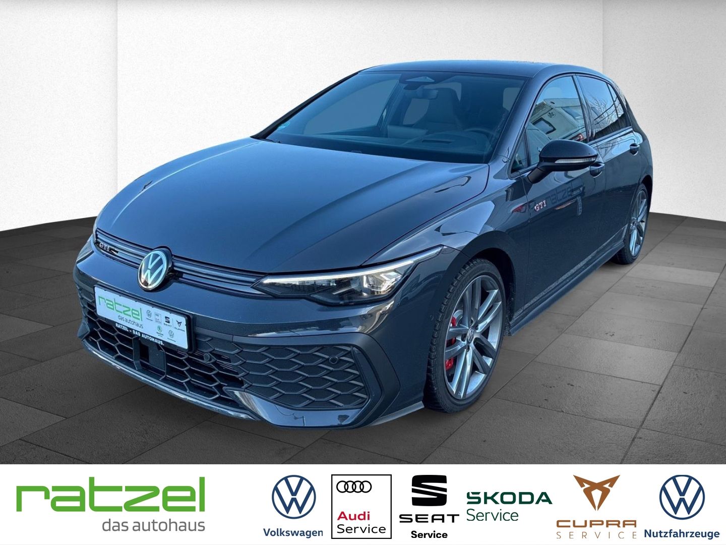 Fahrzeugabbildung Volkswagen Golf GTI Business Paket+Black Style+IQ.Light+AHK