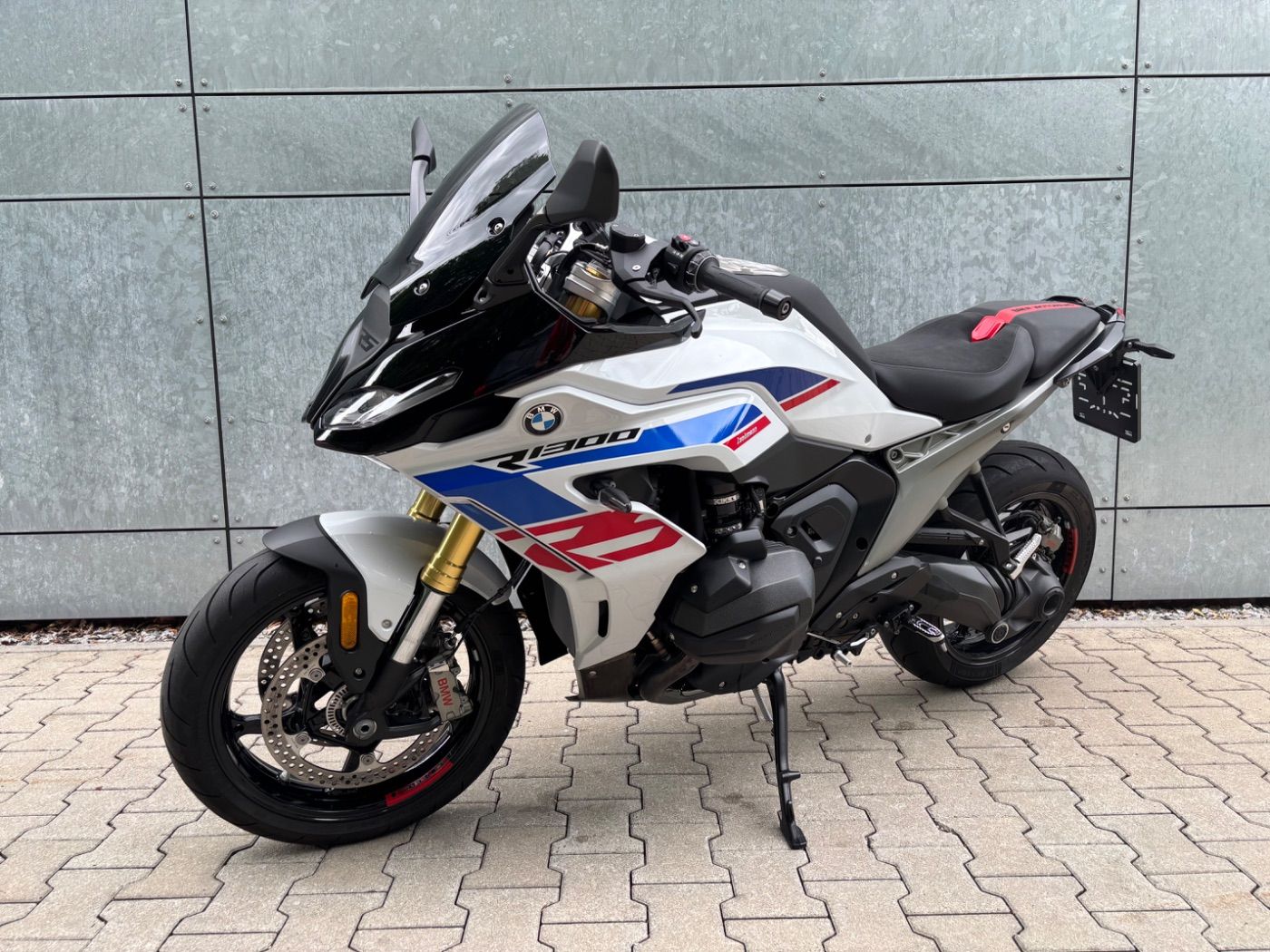 Fahrzeugabbildung BMW R 1300 RS Performance