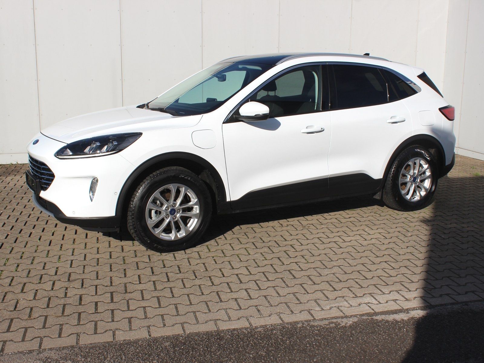 Fahrzeugabbildung Ford Kuga Plug-In Hybrid Titanium 2,5 Duratec