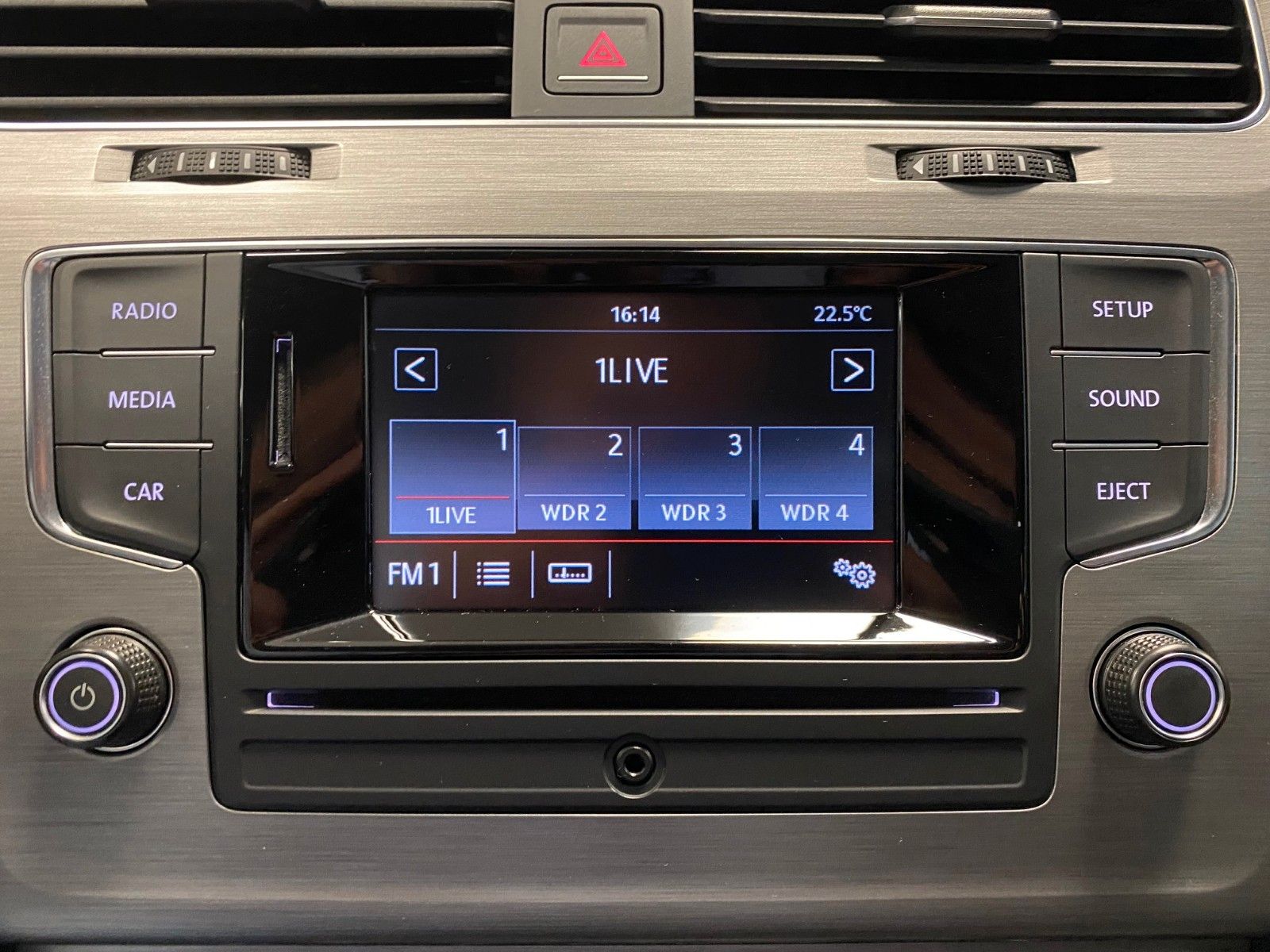 Fahrzeugabbildung Volkswagen Golf 7 1.2 TSI Comfortline+GARANTIE+2.HAND+ALU++
